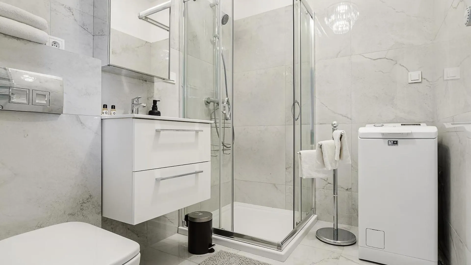 Premium Apartments With Free Parking Near Muzeum Powstania Varšava Polsko