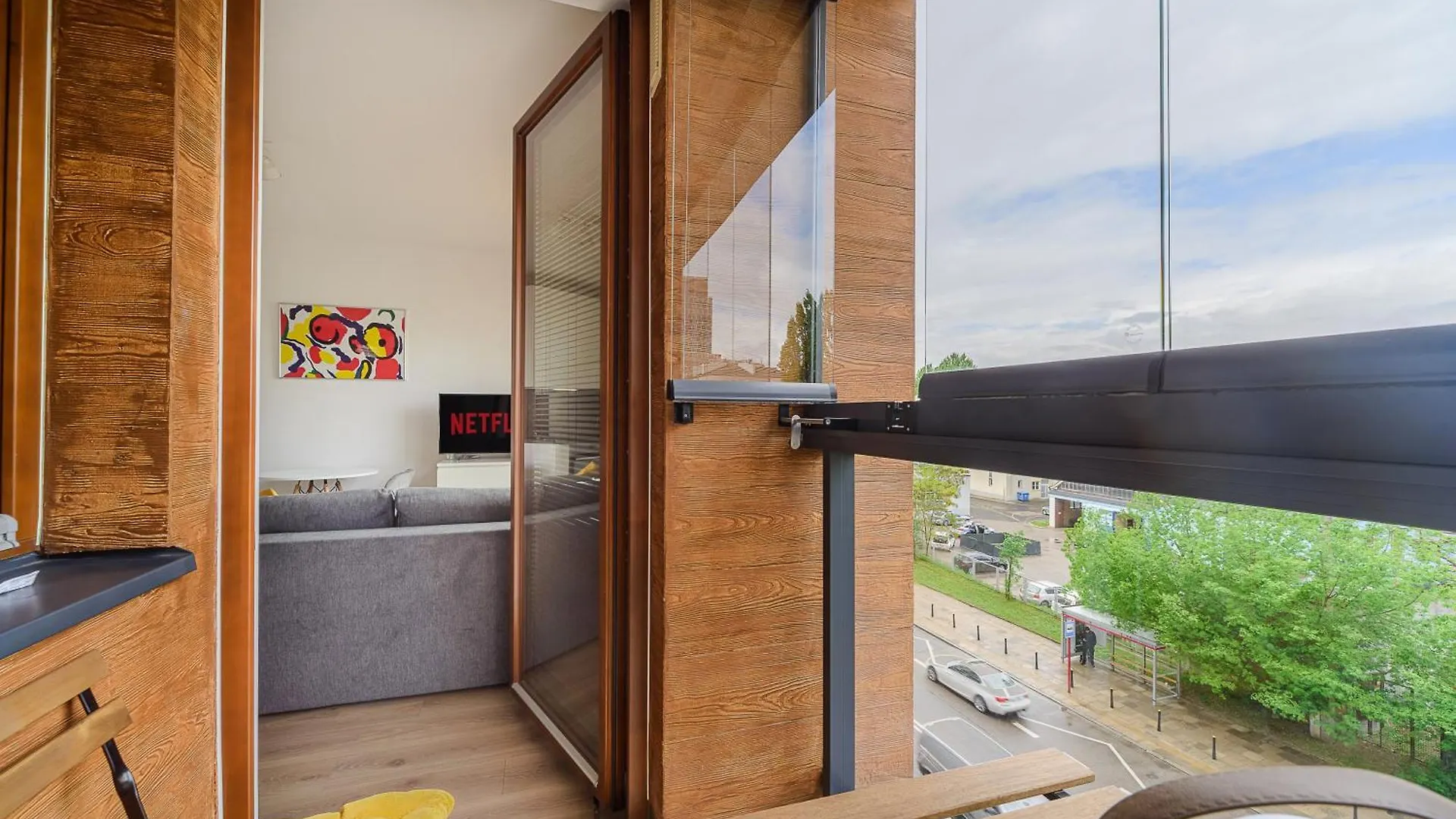 Premium Apartments With Free Parking Near Muzeum Powstania Varšava